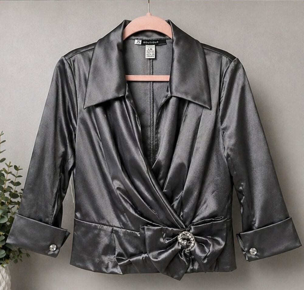 JS Boutique Gray Silver Satin Cropped Jacket Rhinestone Bow Front Large NWOT